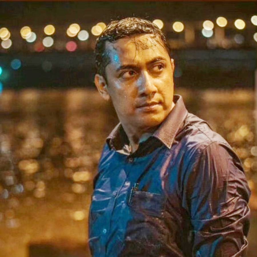 পিতৃহারা শুভ্রজিৎ দত্ত।