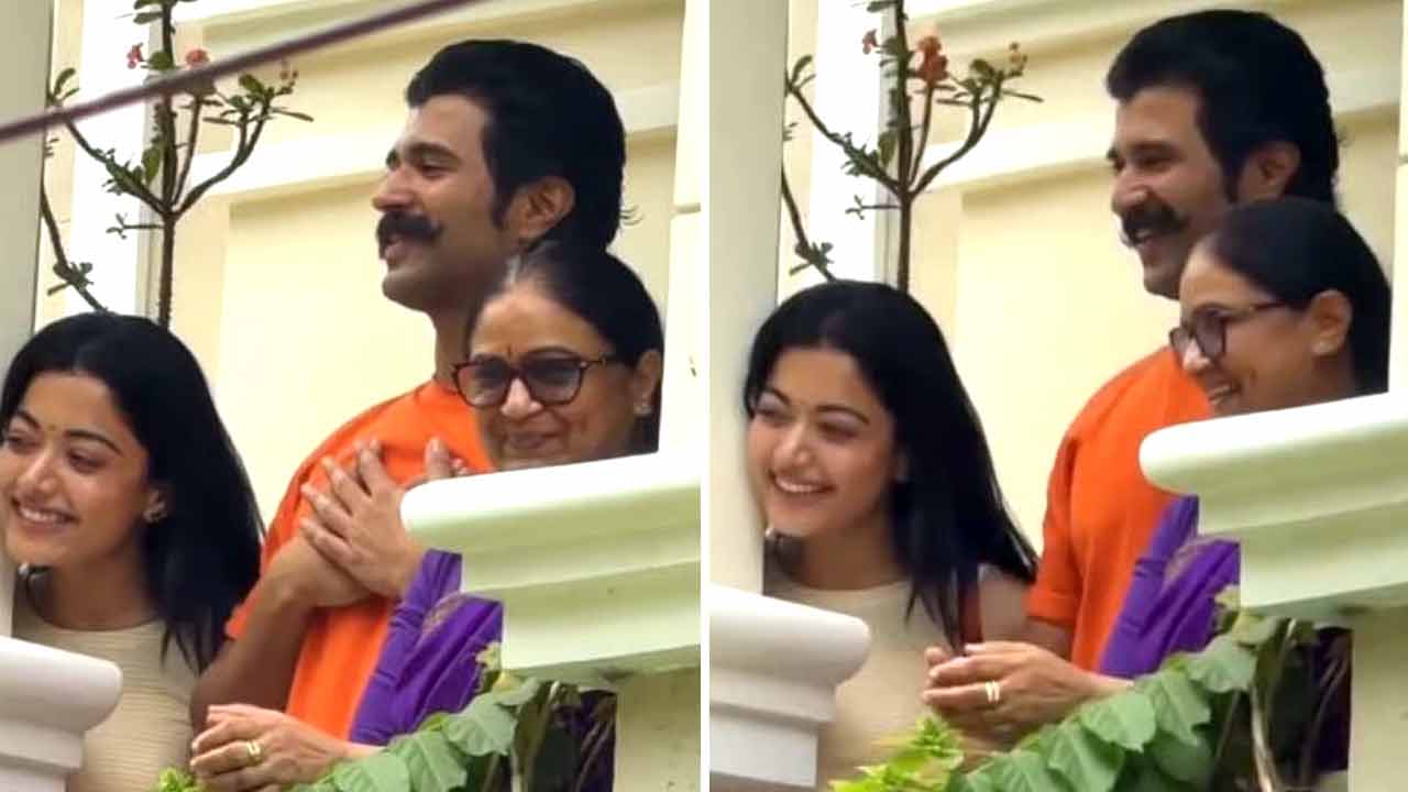 জন্মদিনে হাসিমুখে পরিবারের সঙ্গে বিজয় দেবরকোন্ডা।
