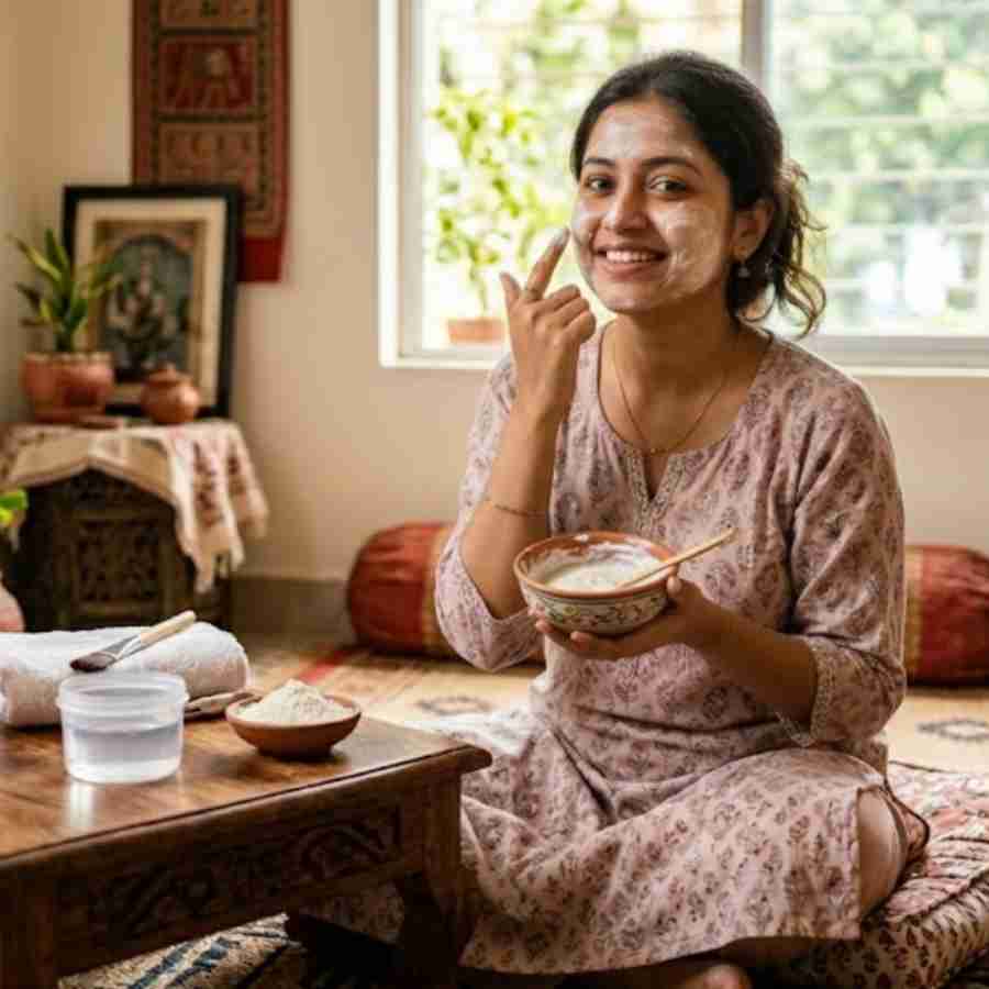 What makes rice flour good for skin