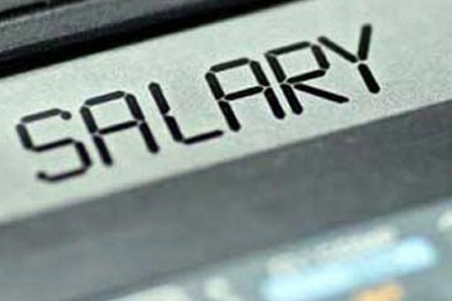 How much salaries have increased from 1st to 7th Pay commission of Central Government employees 
