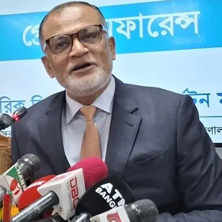 Why Bangladesh-US Trade Deal Before General Election Has Sparked Controversy in Dhaka
