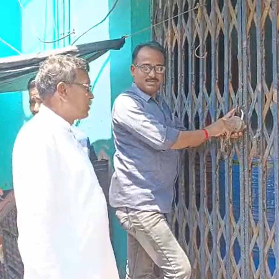 BJP candidates open closed panchayat offices in two assembly constituencies of South 24 Parganas district