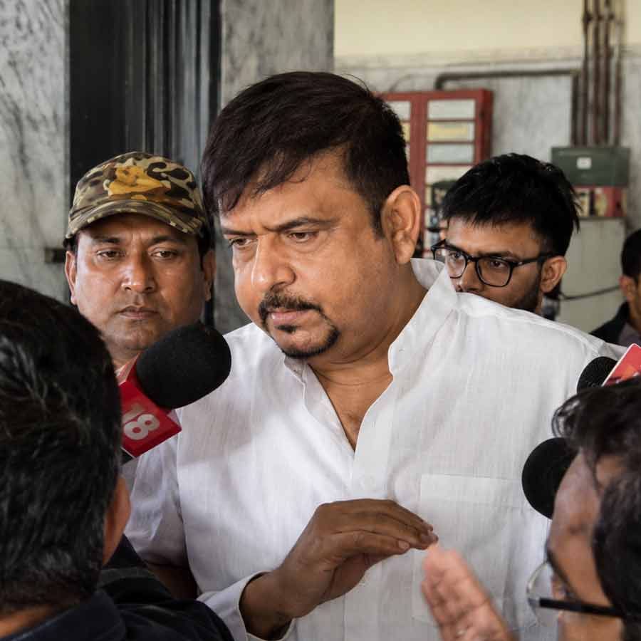 সুজিত বসু।