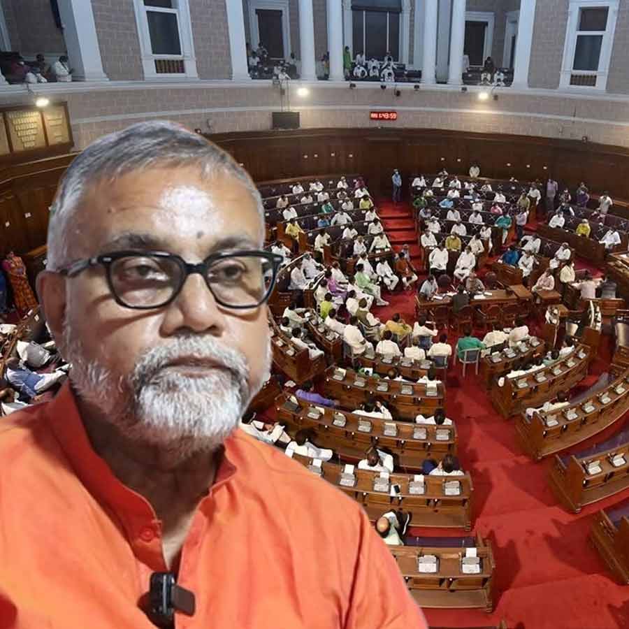 তাপস রায়। বুধবার এবং বৃহস্পতিবার বিধানসভায় বিধায়কদের শপথবাক্য পাঠ করাবেন তিনি।