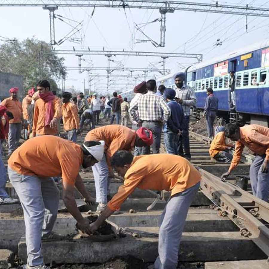 Indian railways implements 2% DA, DR hike for employees and pensioners