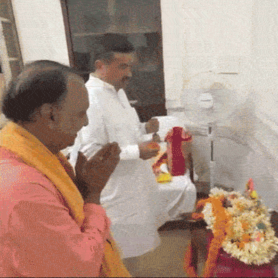 বিধানসভায় মুখ্যমন্ত্রীর কক্ষে পুজো দিচ্ছেন শুভেন্দু অধিকারী।