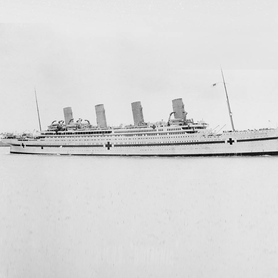Know about Violet Jessop whose nickname was ‘Miss Unsinkable’, survived the Titanic and two more shipwrecks