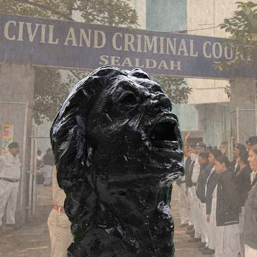 Family of RG Kar Victim moves to court in demand of taking three more persons in custody and question them dgtl