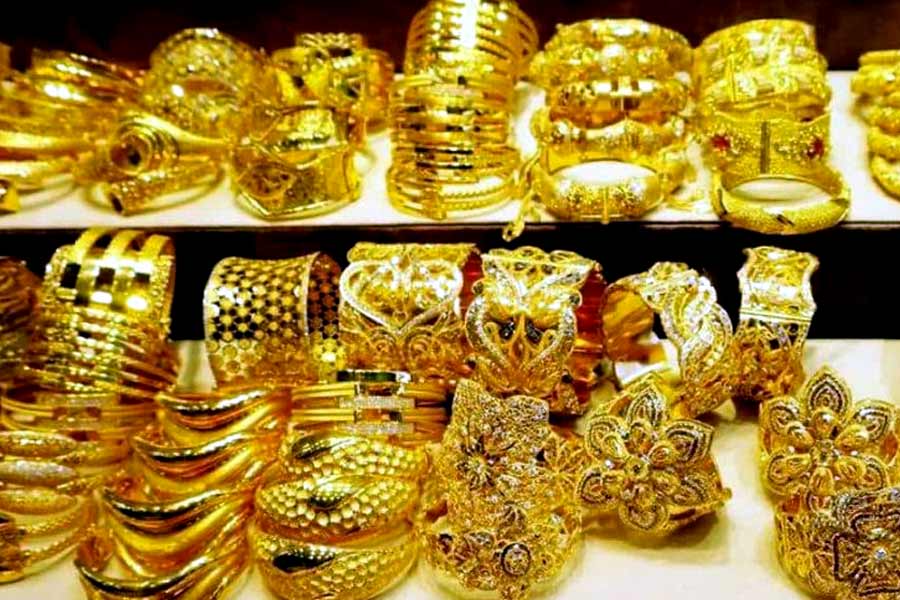 How Much Gold Indians Can Legally Keep at Home? Know Government Rules, tax Limits and Penalties