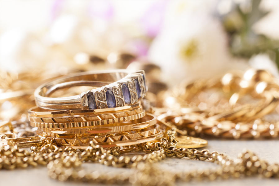 How Much Gold Indians Can Legally Keep at Home? Know Government Rules, tax Limits and Penalties