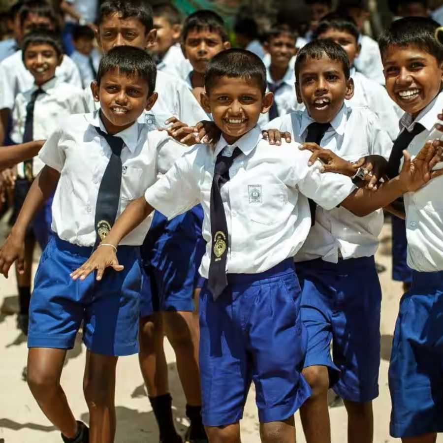 West Bengal summer vacation Extended -kw WB Government Extends Summer Holidays for Schools, Educational Institutions to Reopen From June 1 dgtl