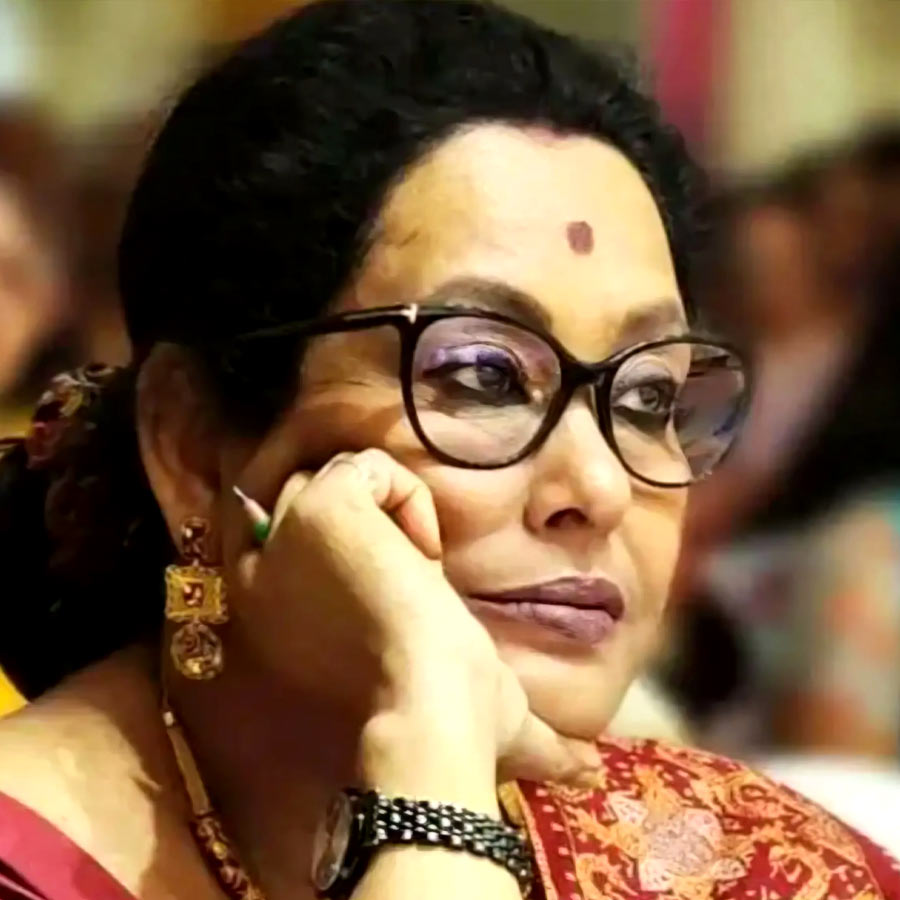 লীনা গঙ্গোপাধ্যায়ের সংস্থার কর্মীদের কী অবস্থা এখন?