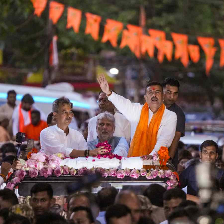 Chief Minister Suvendu Adhikari holds road show in Bhabanipur dgtl
