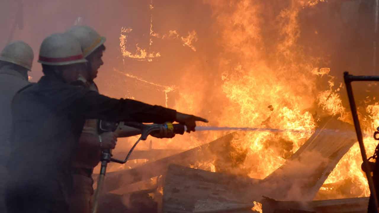 Fires and explosions rock in various US Oil Refineries amid Iran war, Accident or Sabotage