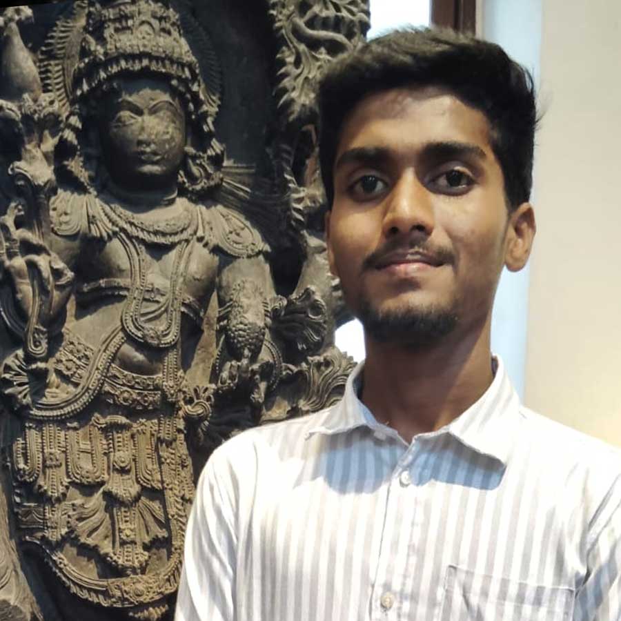 Faizal, who secured the fourth rank in the Higher Secondary examination, comes from a family of eight living in a single-room house, while his father runs a tea stall. Faizal is interested in pursuing Commerce dgtl
