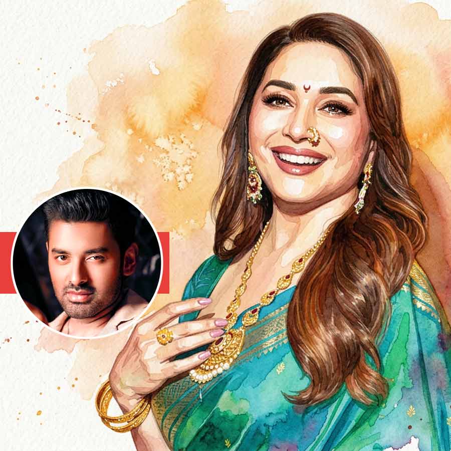 মাধুরীর জন্মদিনে মনের কথা উজাড় করলেন অঙ্কুশ।