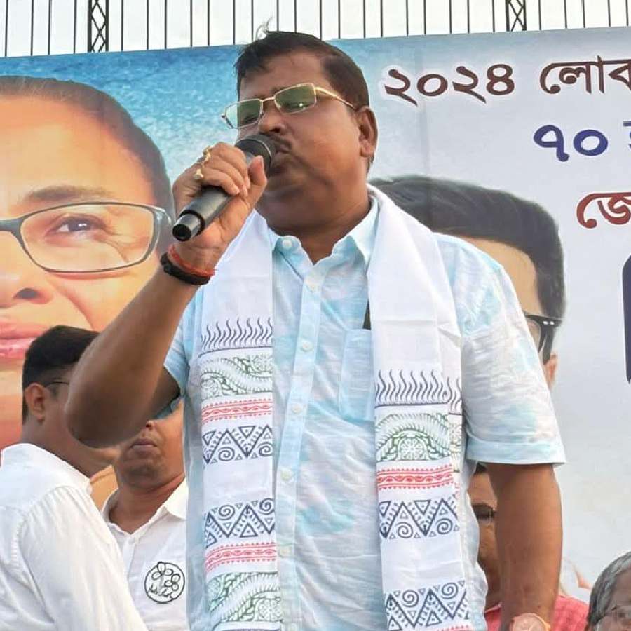 ক্যানিংয়ে ধৃত তৃণমূল নেতা উত্তম দাস।