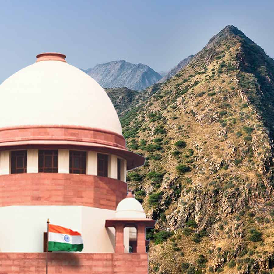 Supreme Court bars any mining activity in Aravali Hills till fresh review