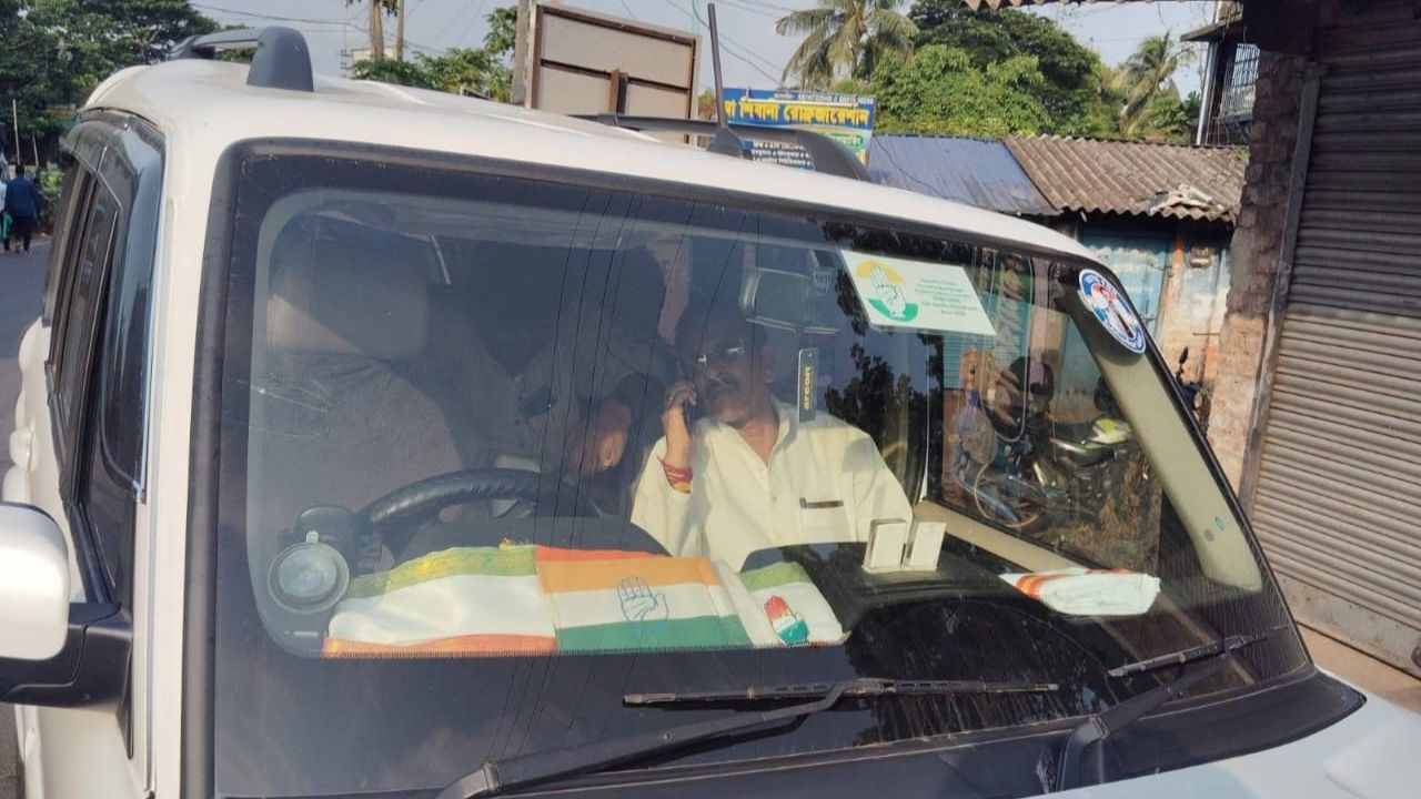 খেজুরিতে প্রদেশ কংগ্রেস সভাপতির গাড়িতে হামলার অভিযোগ।