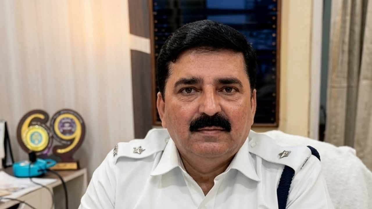 শান্তনু সিংহ বিশ্বাস।