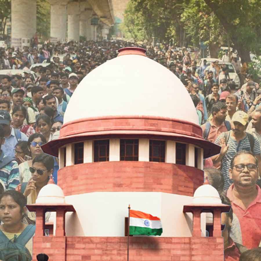 Supreme Court accept 32 thousand primary job case, issues notice dgtl