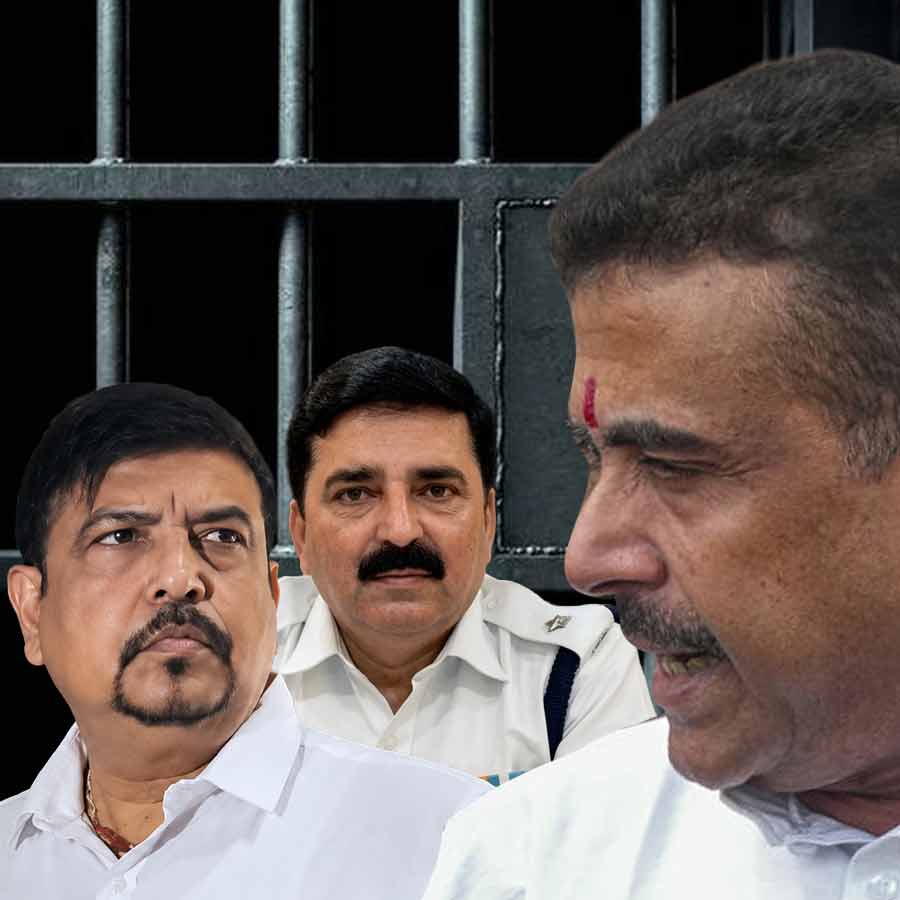 Double Engine action against corruptions charges! More than a dozen, including former Minister-DCP, arrested in Bengal in 10 days
