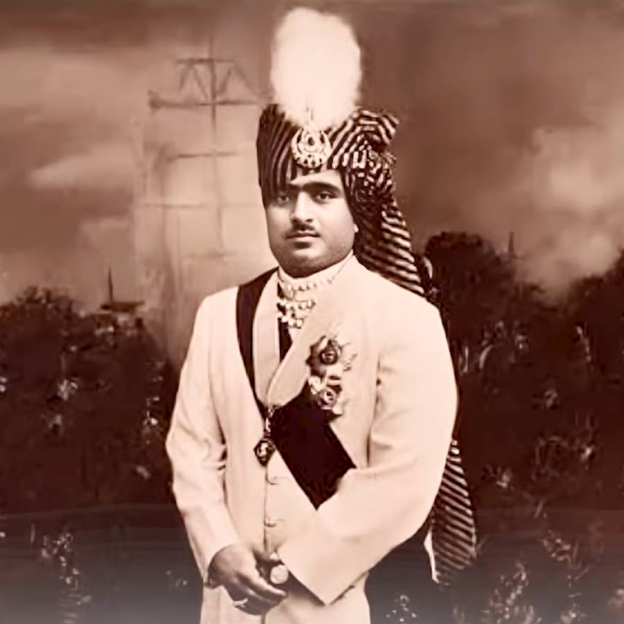 Junagadh Nawab Mahabat Khan III hosted his pet dog's wedding