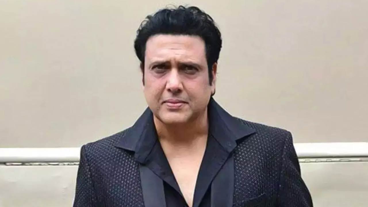 কী করলেন অভিনেতা গোবিন্দ?