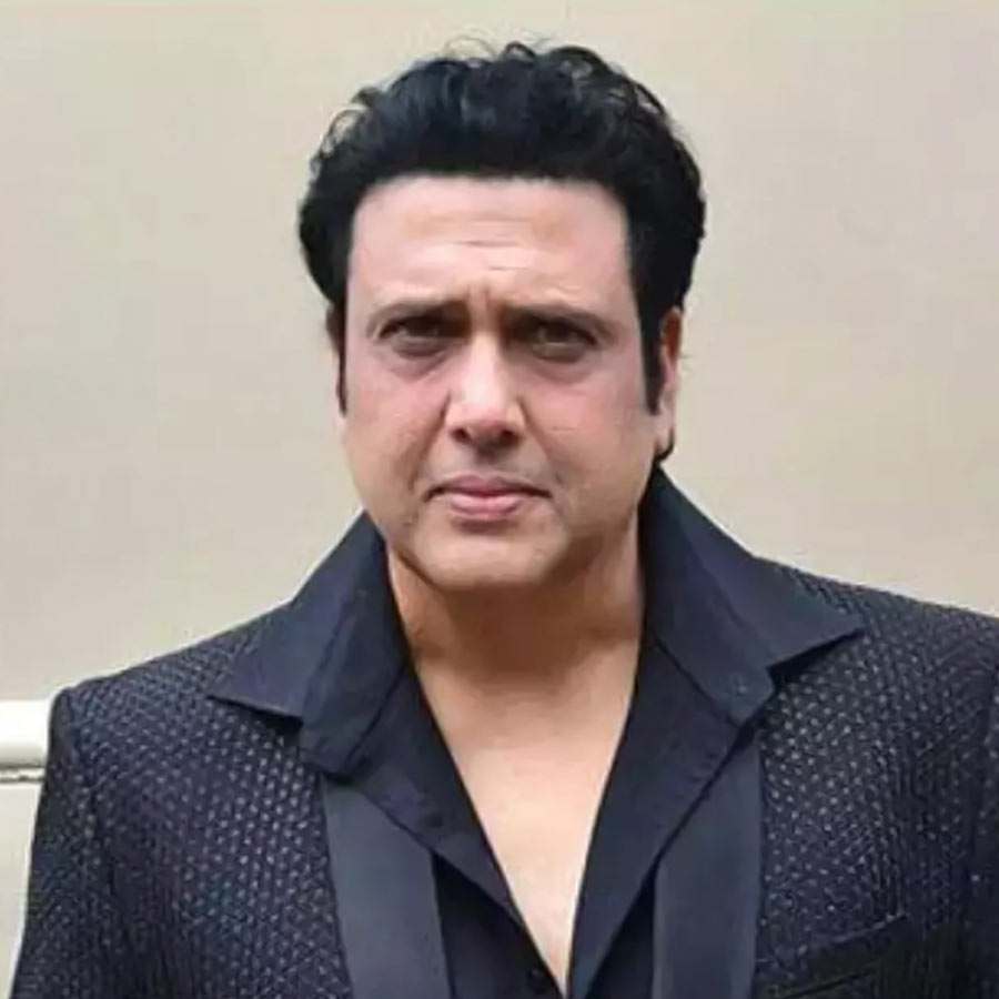 কী করলেন অভিনেতা গোবিন্দ?