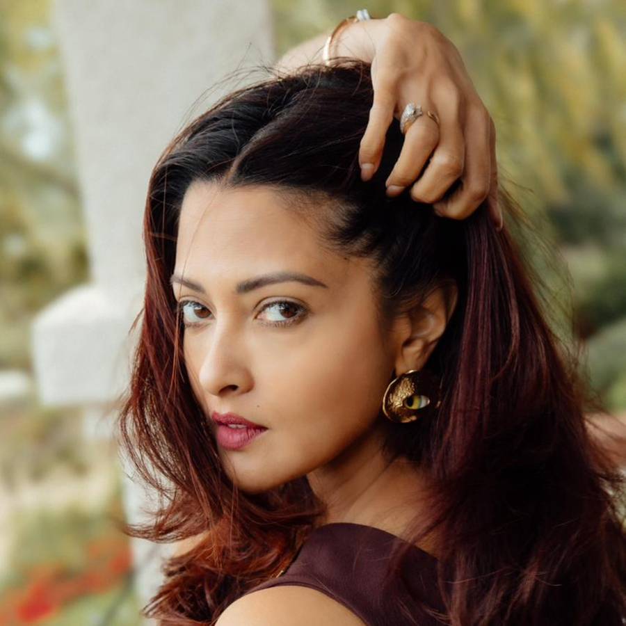 Actress Riya Sen Opens Up On Why She Is Irregular In Tollywood dgtl