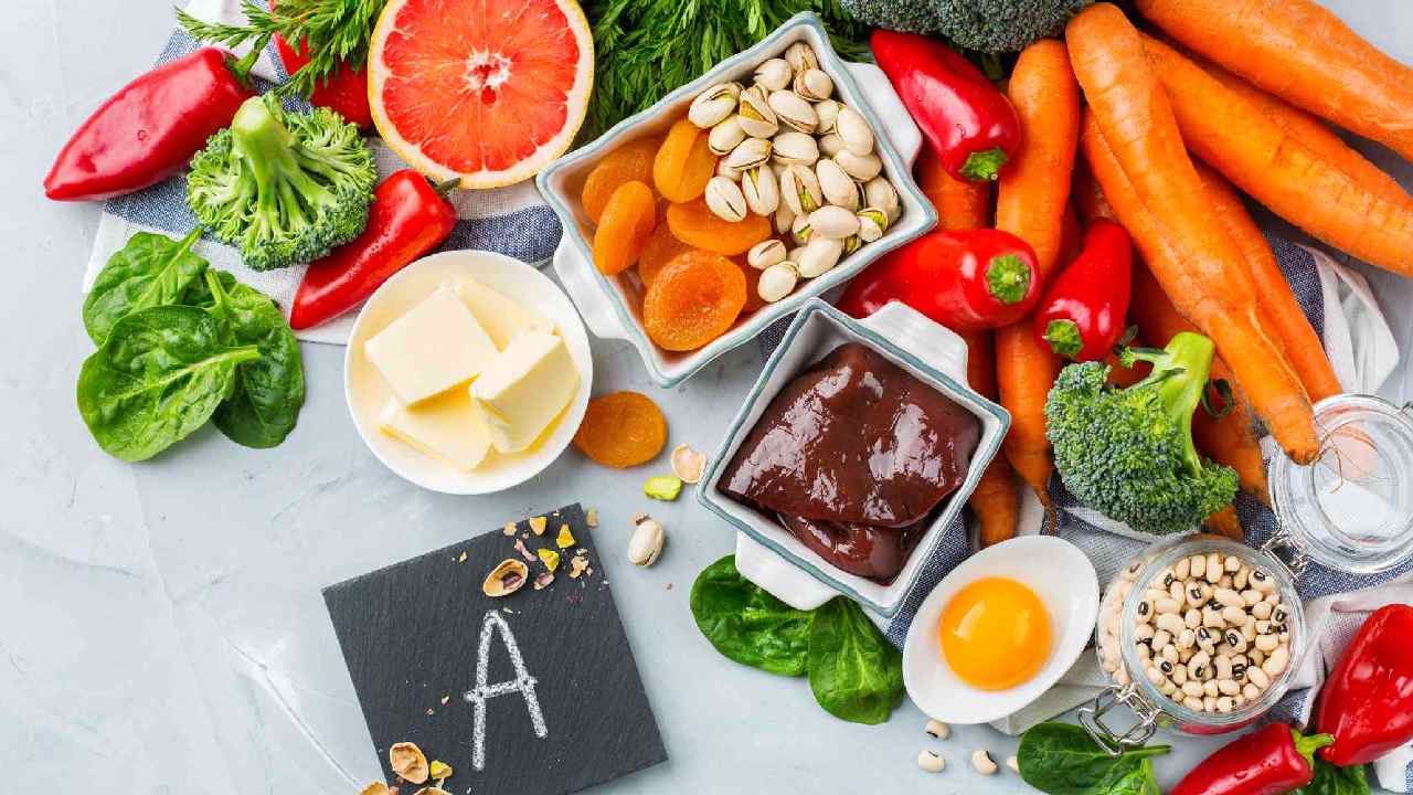 Top Orange-Fleshed Fruits to Add to Your Diet For Vitamin A