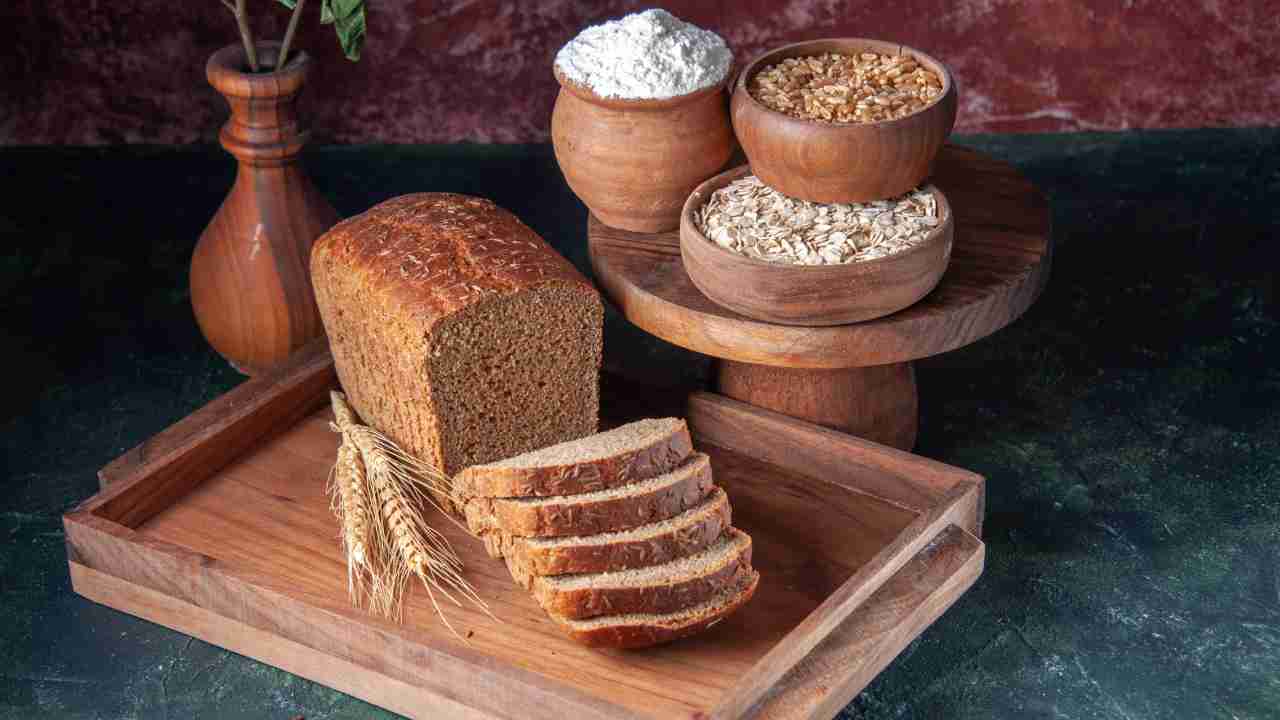 Homemade Yeast & Yeast-Free Bread Recipes for a Healthier Breakfast