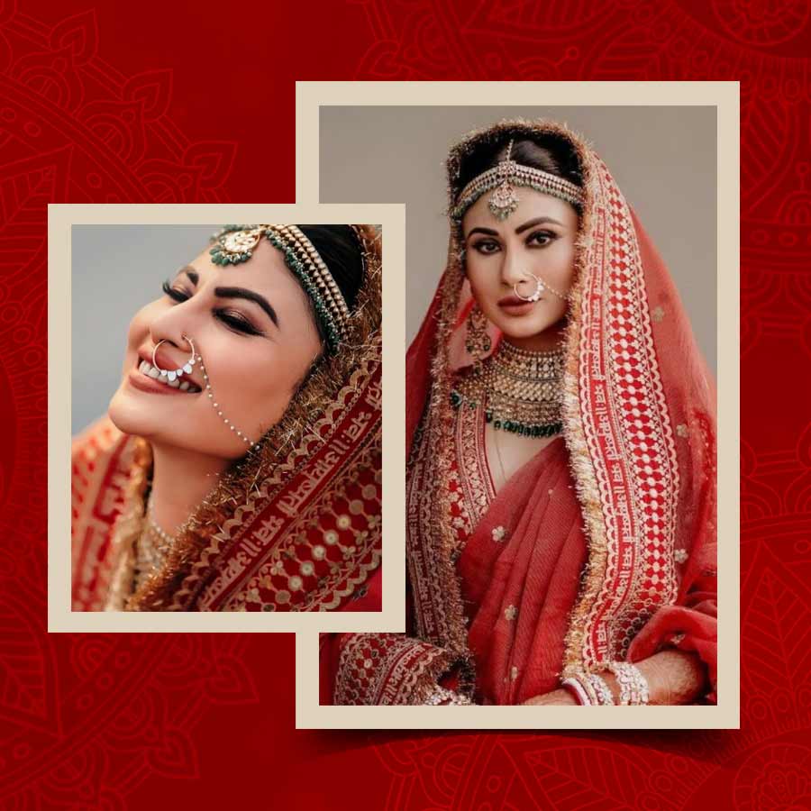 মৌনীর বিয়ের ওড়নায় লেখা ছিল আশীর্বাদ বচন।