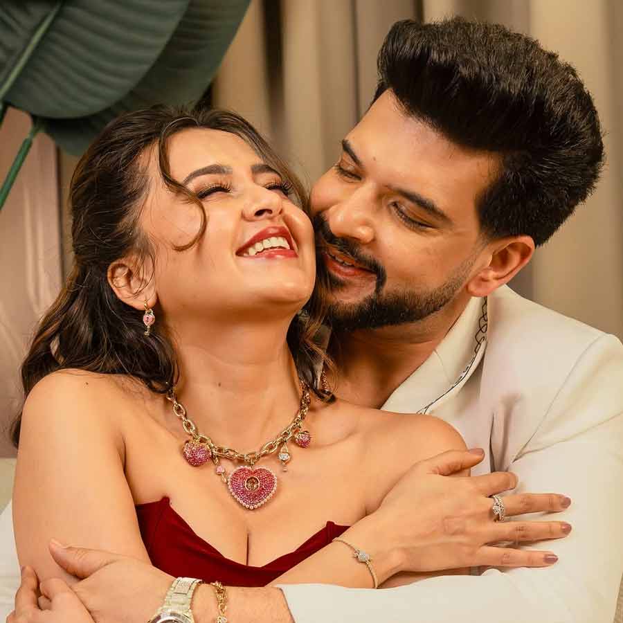 কর্ণ না কি তেজস্বী, কে বিয়ের জন্য প্রস্তুত নন?