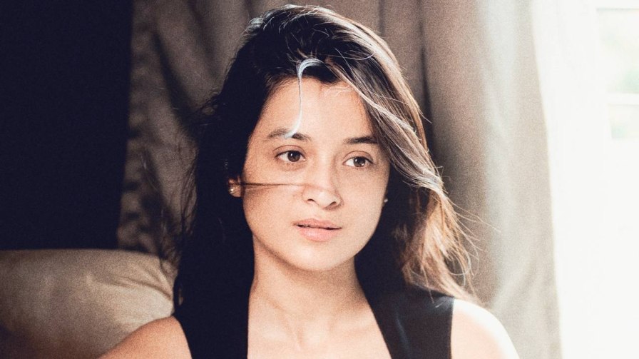 দর্শনা বণিক।