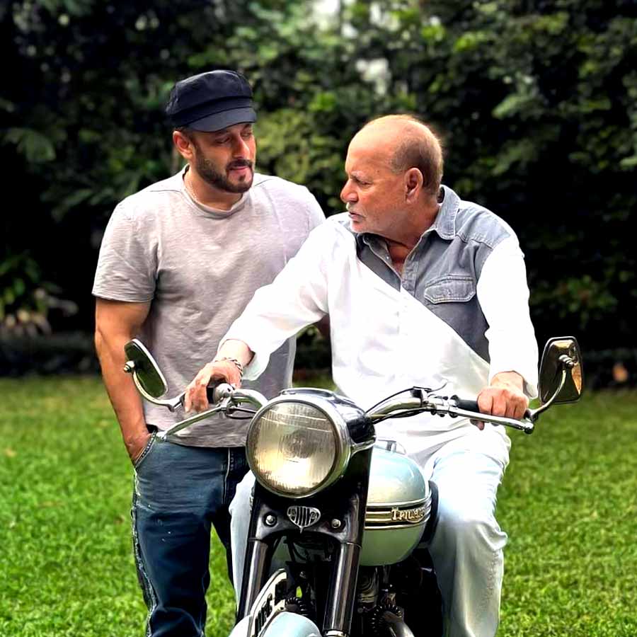 পুত্র সলমনের আইবুড়ো থাকার কারণ জানালেন সেলিম খান।