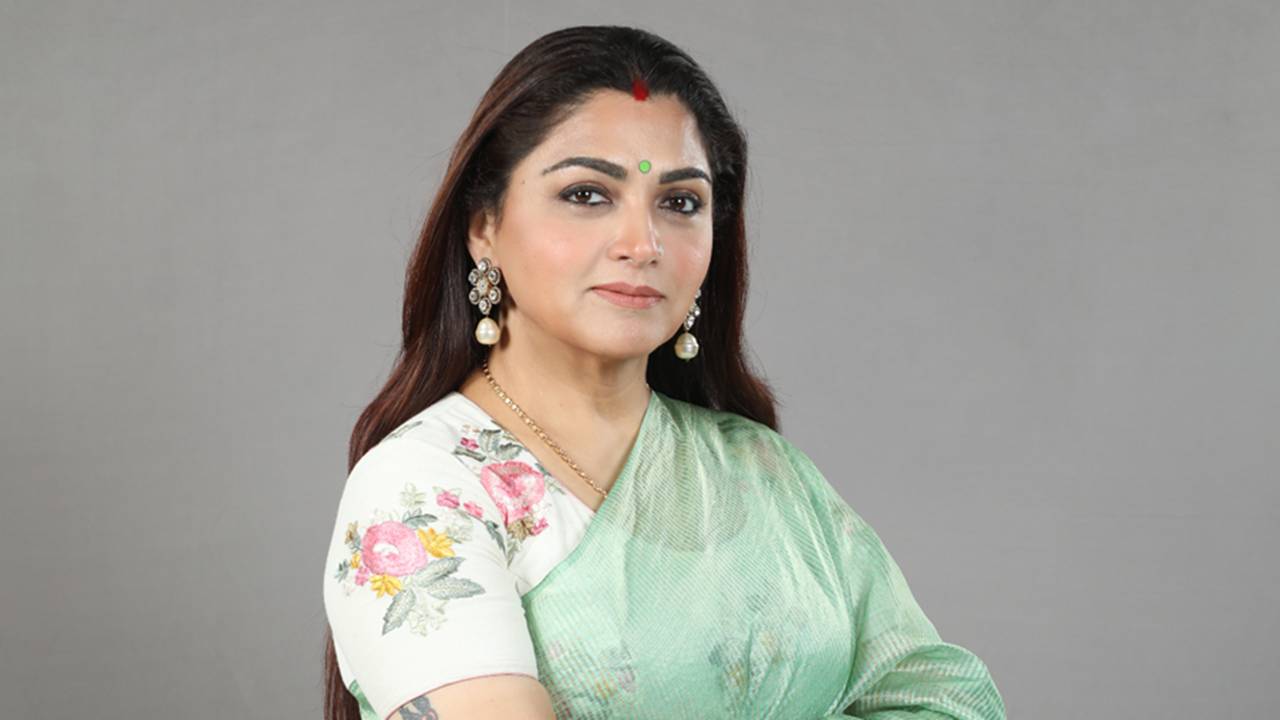 খুশবু সুন্দর।