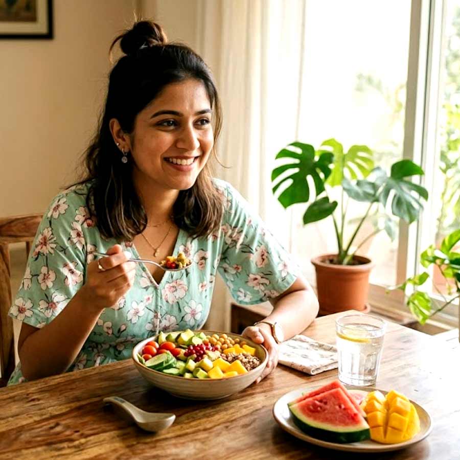 IMD Issues severe Heatwave Warning, what to eat, drink and wear to Stay Safe