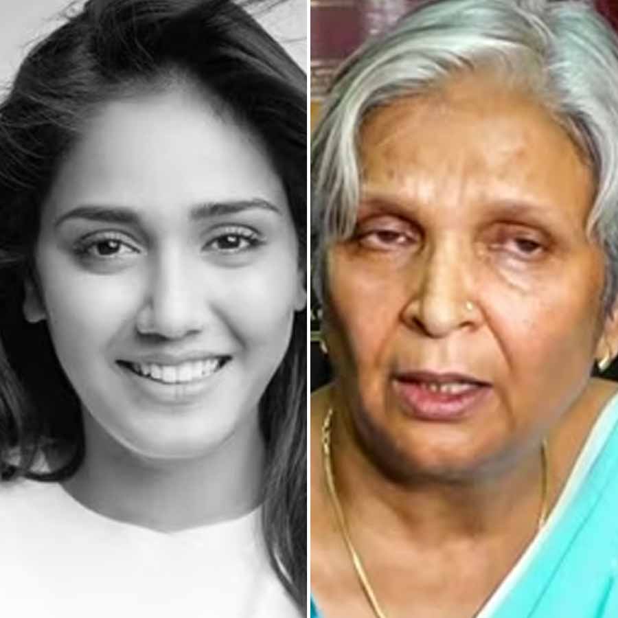 (বাঁ দিকে) ত্বিশা শর্মা। (ডান দিকে) ত্বিশার শাশুড়ি গিরিবালা সিংহ। ফাইল চিত্র।