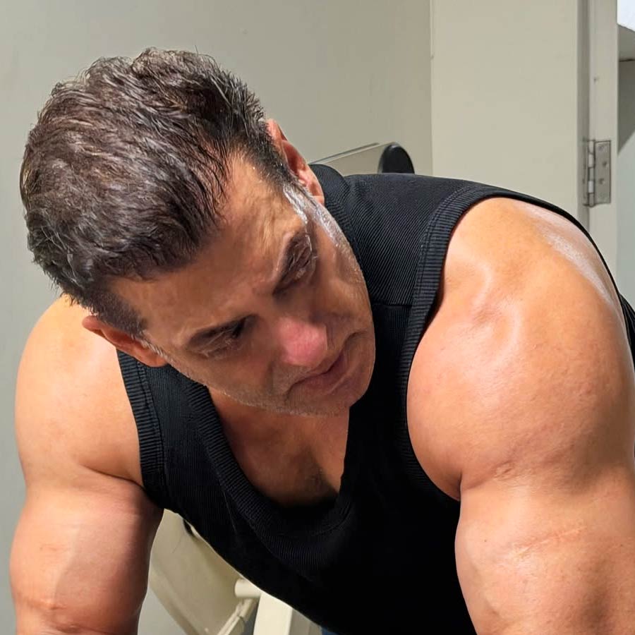 Salman khan private dinner footage got leaked fans got angry