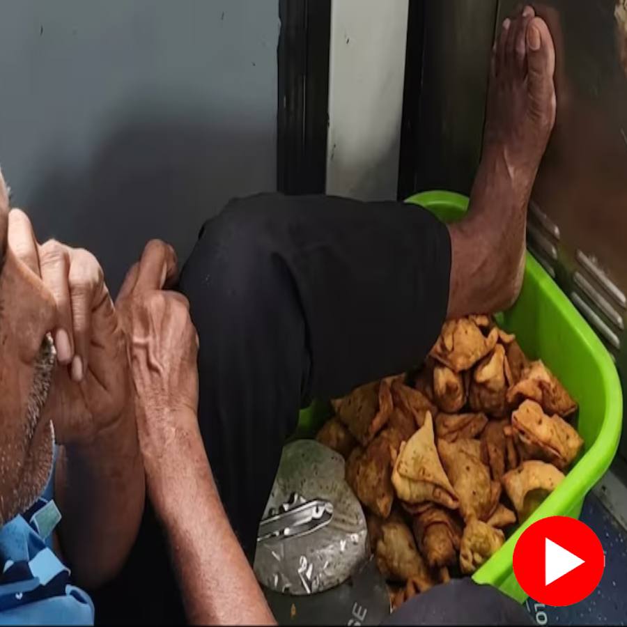 A viral video showed a vendor with his feet resting on a basket of samosas inside train went viral dgtl