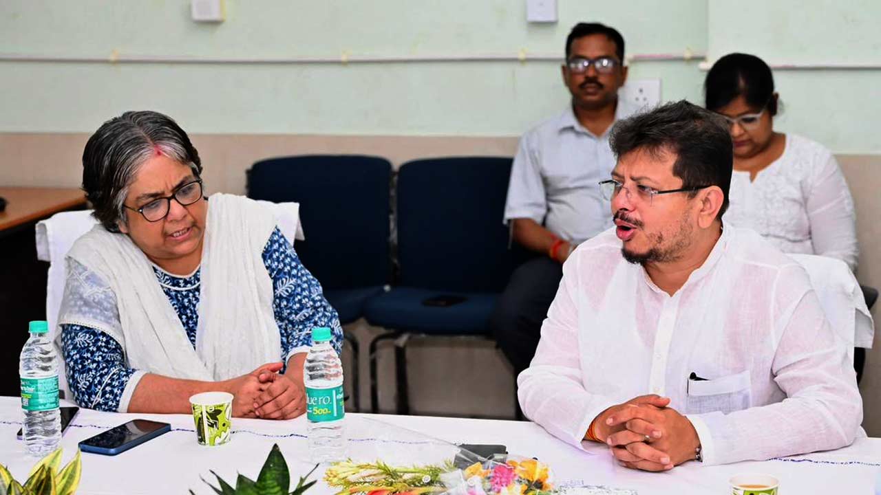Allegations of irregularity in appointment of contractual staff in Uluberia Medical College Hospital, TMC MLA Ritabrata Banerjee demanded investigation