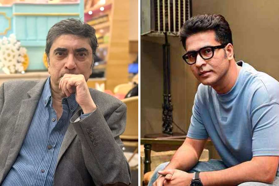 অনীকের ইচ্ছা ছিল সলিল চৌধুরীর জীবনীচিত্র করবেন। সুরকারের চরিত্রে তাঁর পছন্দ ছিল অভিনেতা অনির্বাণ ভট্টাচার্যকে। রূপটানশিল্পী সোমনাথ কুন্ডুকে জানিয়েছিলেন তাঁর এই ইচ্ছার কথা। একাধিক বার নাকি অনির্বাণকে ফোন করেন। কিন্তু তাঁকে ফোনে পাননি পরিচালক। এ ছাড়াও ‘অপরাজিত ২’–এর খসড়া তৈরি করছিলেন অনীক। কিন্তু সব ইচ্ছাই অপূর্ণ রয়ে গেল তাঁর।