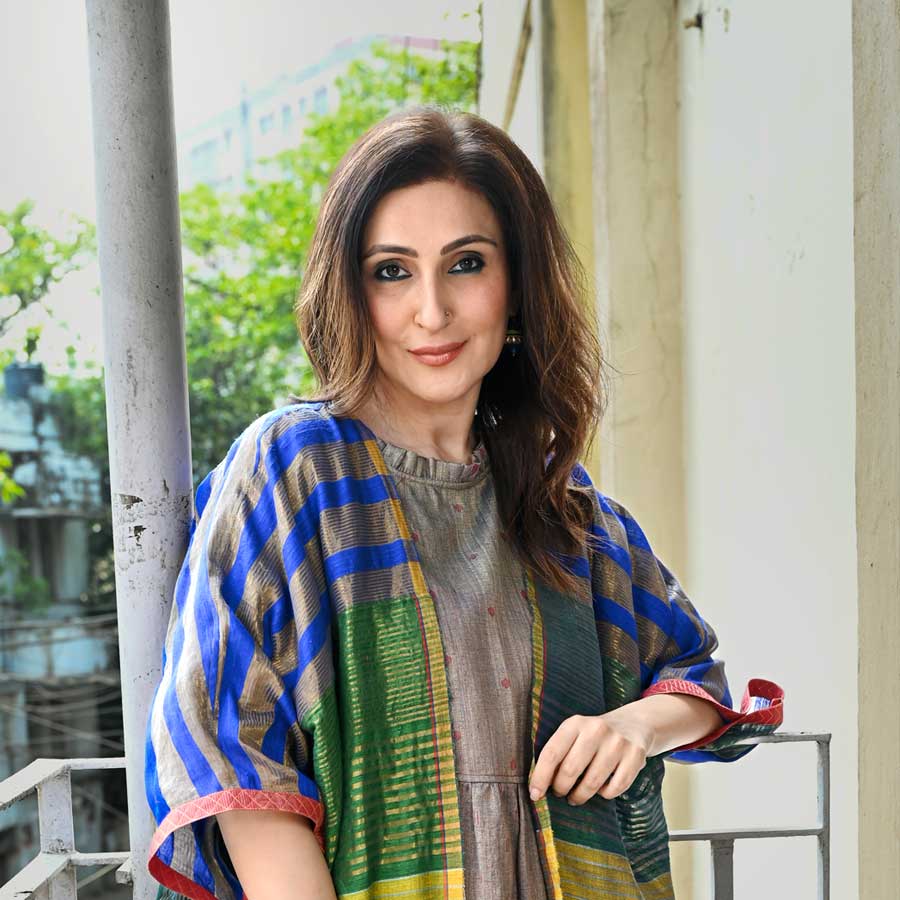 Juhi Babbar talks about and demonstrates her passion for fashion designing
