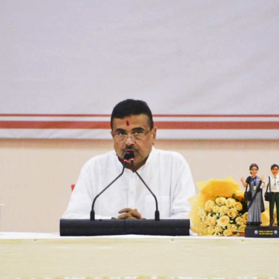নবান্নে মুখ্যমন্ত্রী শুভেন্দু অধিকারী।