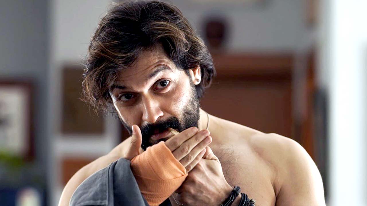 ‘তারকাটা’র প্রযোজনা থেকে কেন সরলেন বিক্রম?
