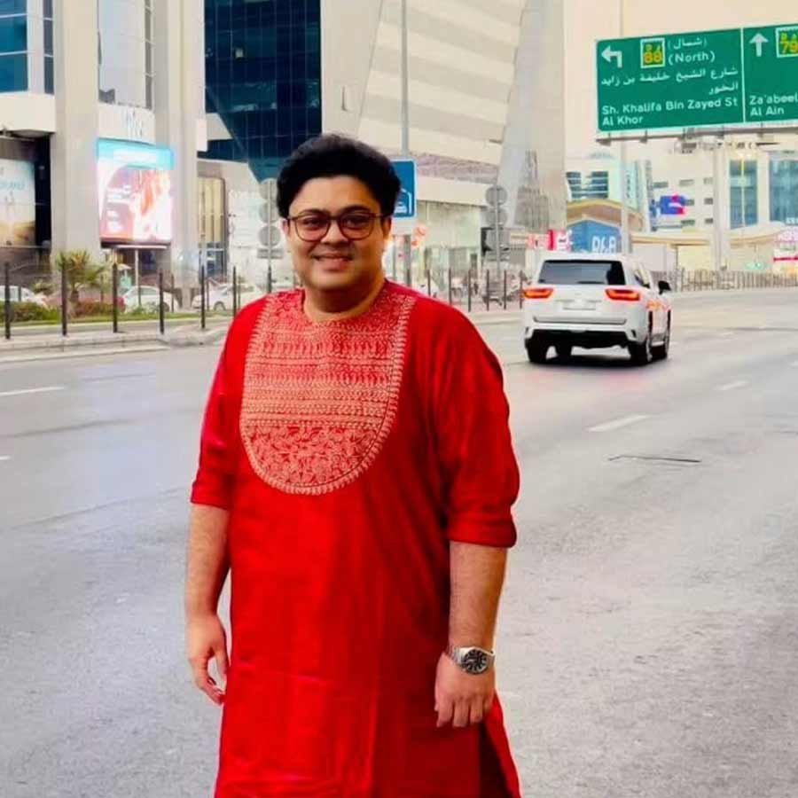 পুজোর আগে এক মাস আগে থেকে মহড়ায় মাততেন অম্বরীশ।