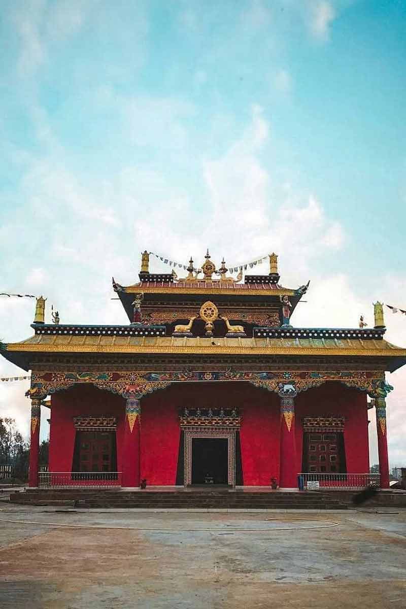 মৈনপাটে রয়েছে বৌদ্ধমঠ।