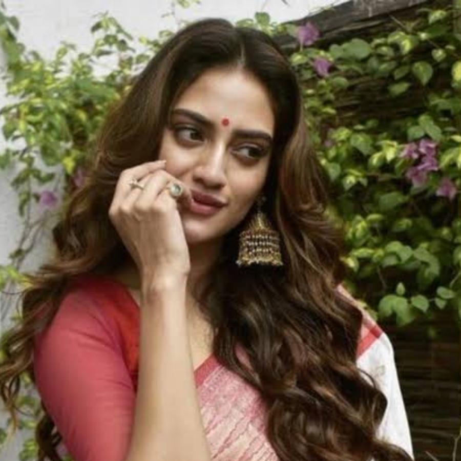 যদিও তাতে কান দিতে মোটেই রাজি নন খোদ অভিনেত্রী। ‘জবাব’ দিতে পিছপা হননি তিনিও।