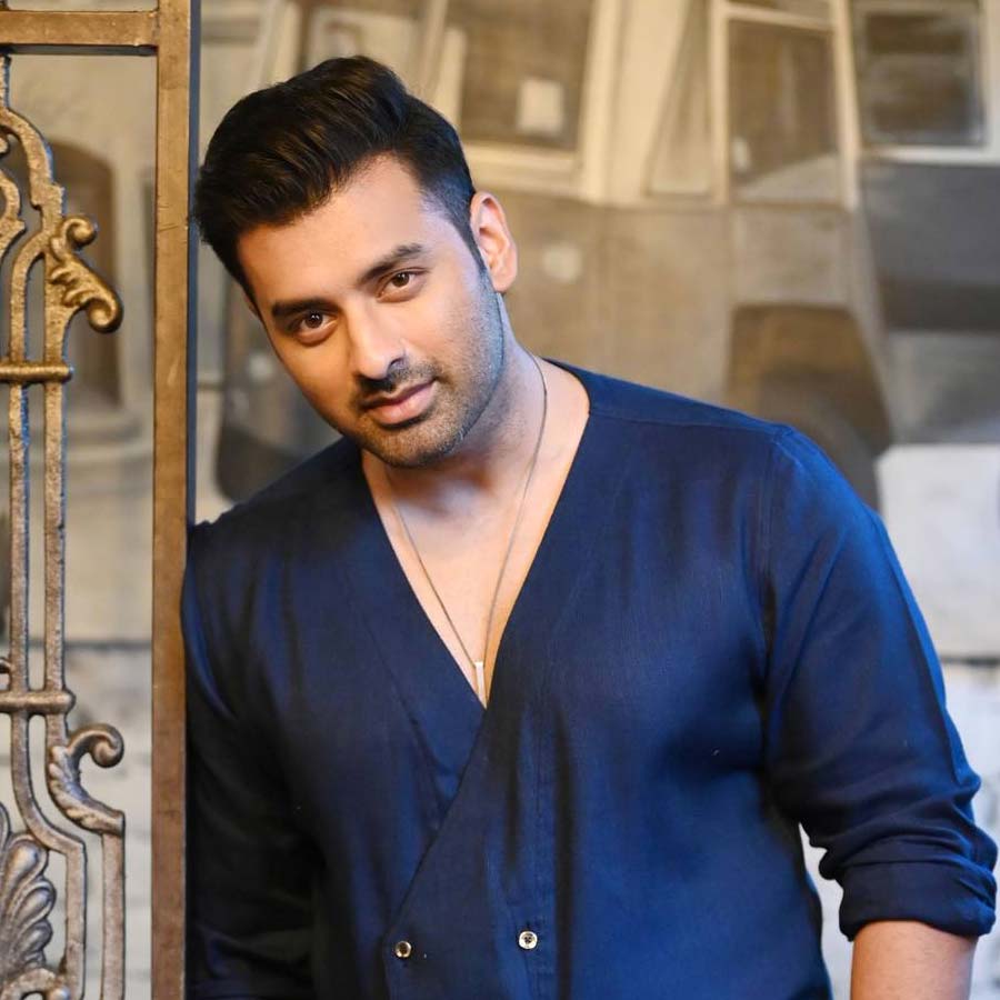 ‘এত ছবি একসঙ্গে মুক্তি দেওয়া উচিত নয়।’